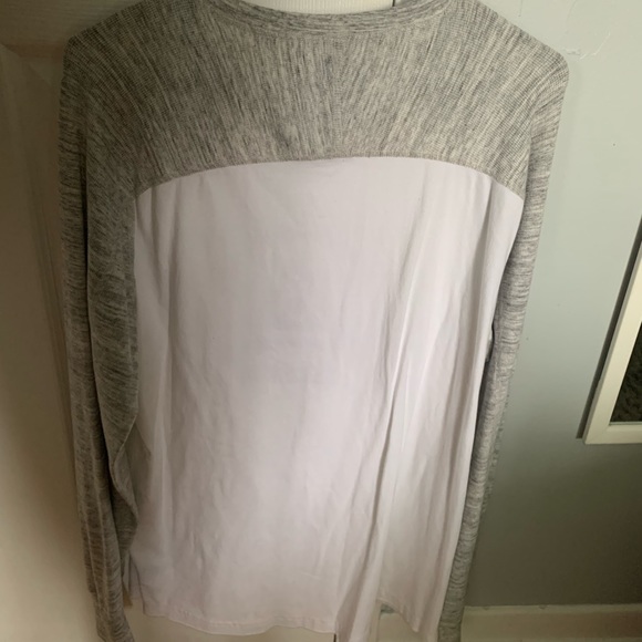 American eagle white and gray long sleeve shirt - Picture 2 of 3